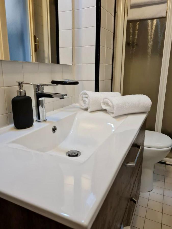 Monolocale Oberdan Apartment Bologna Bagian luar foto